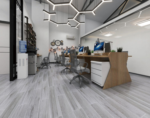 La porcellana di legno 1000SQM piastrella la striscia argentea di 150*900mm Brown per le piastrelle di ceramica viventi della parete dello SGS dell'ufficio del pavimento
