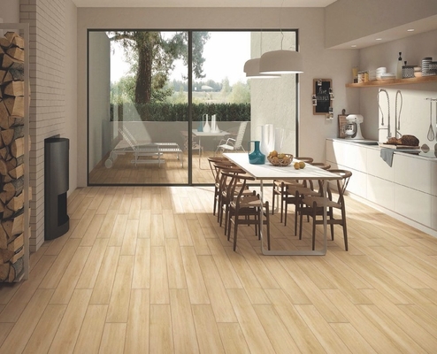 150x900mm resistente all'usura Pavimento interno Strisce di porcellana di legno per camera da letto marrone e grigio