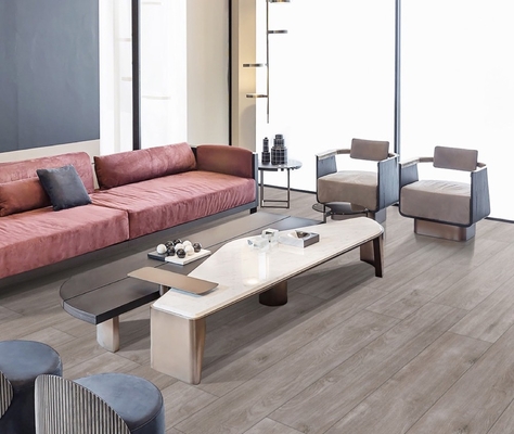 Fogli di porcellana in legno resistente allo scivolamento marrone durevole 250x1500mm per edifici e progetti