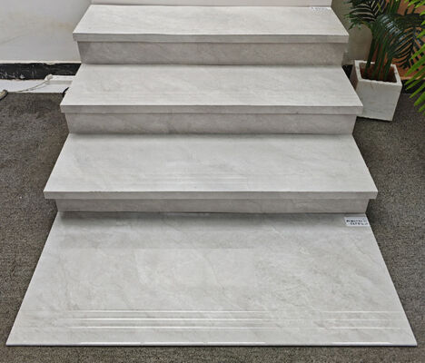 Carrara Durable Leave Space for Led Strip 470x1200mm Scale in ceramica vetrata lucidata per edifici
