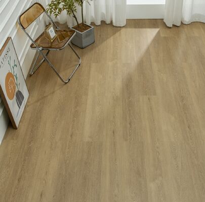 1220x180mm resistente all'umidità Spessore 5mm Pavimento interno Marrone SPC Pavimento rivestimento UV Modello in legno per la ricostruzione