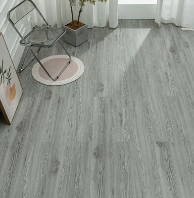 Grigio Anti-slip 1220x180mm Spessore del pavimento interno 5mm SPC pavimento rivestimento UV Modello in legno per ufficio e soggiorno