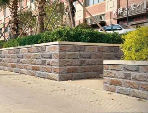 Mattonelle di pietra all'aperto resistenti del rivestimento del graffio beige del CE, mattonelle decorative della parete di pietra di 20x40cm