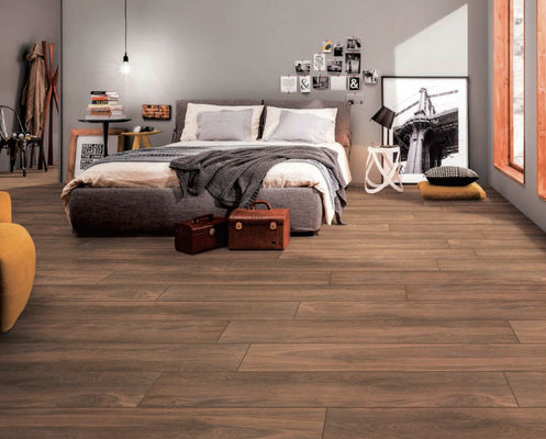 mattonelle di legno Brown scuro 0.95cm ceramici della porcellana di Mildewproof di larghezza di 20cm