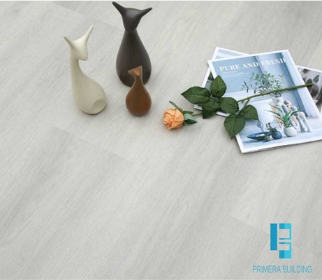 pavimentazione di plastica resistente di Spc dell'acqua del pavimento del vinile del PVC di 180x1220MM
